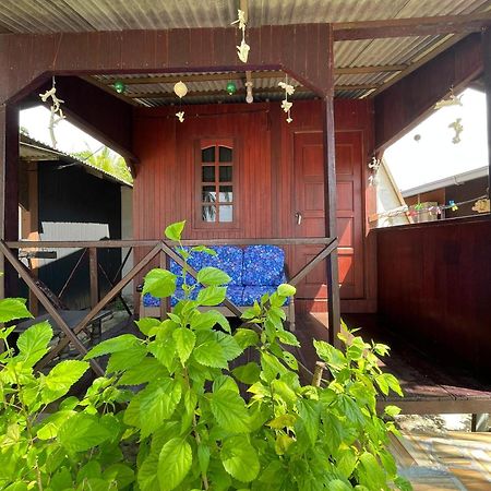 Bushman Tioman Hotell Kampong Juara Exteriör bild