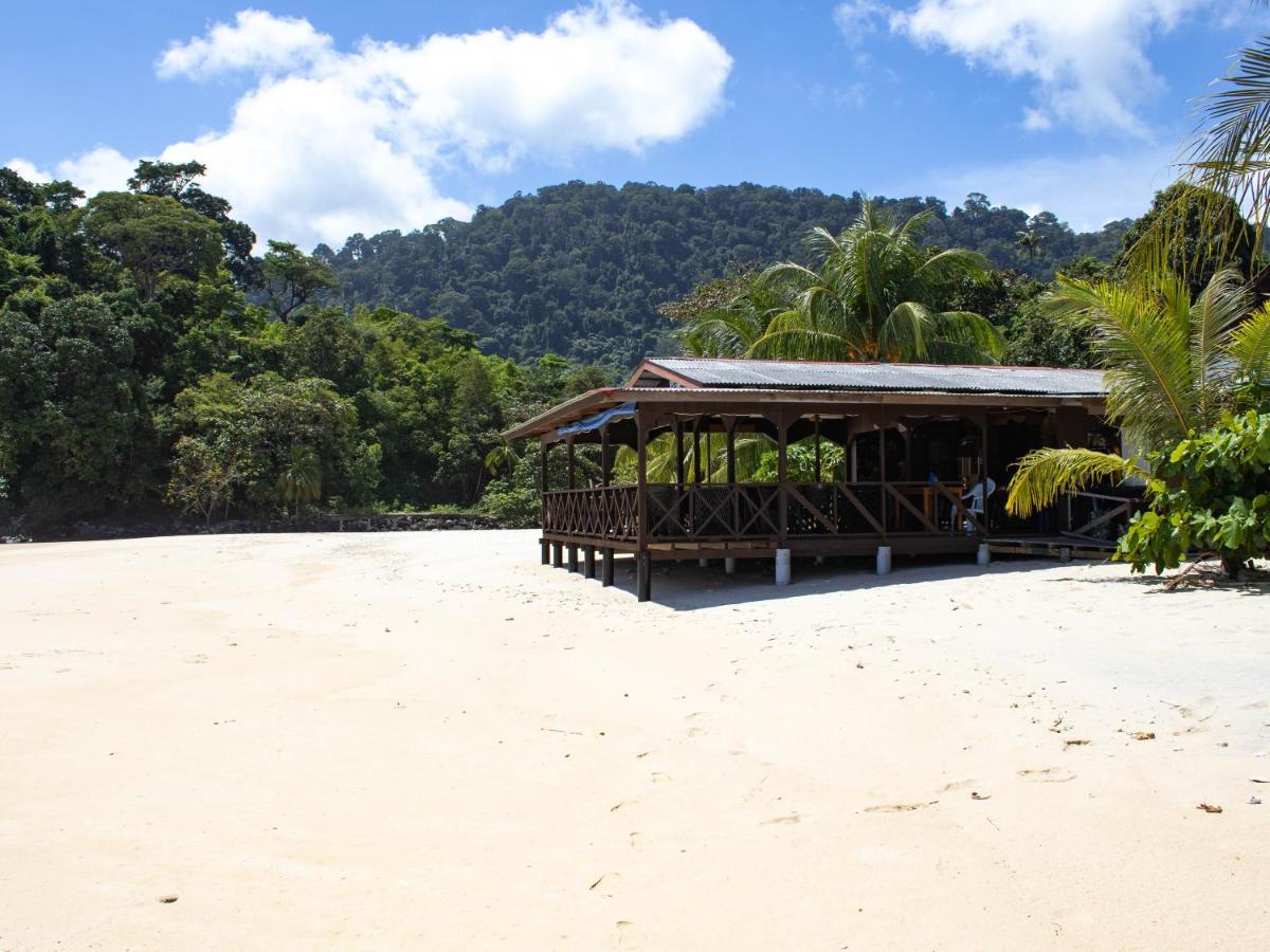 Bushman Tioman Hotell Kampong Juara Exteriör bild