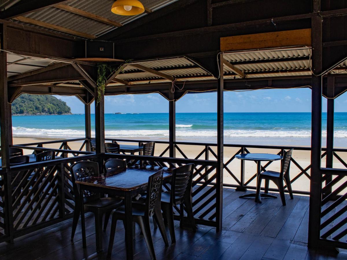 Bushman Tioman Hotell Kampong Juara Exteriör bild