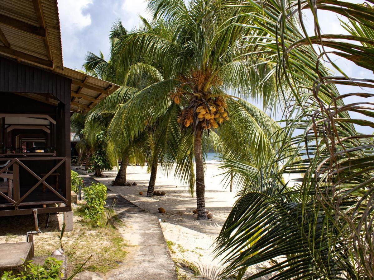 Bushman Tioman Hotell Kampong Juara Exteriör bild