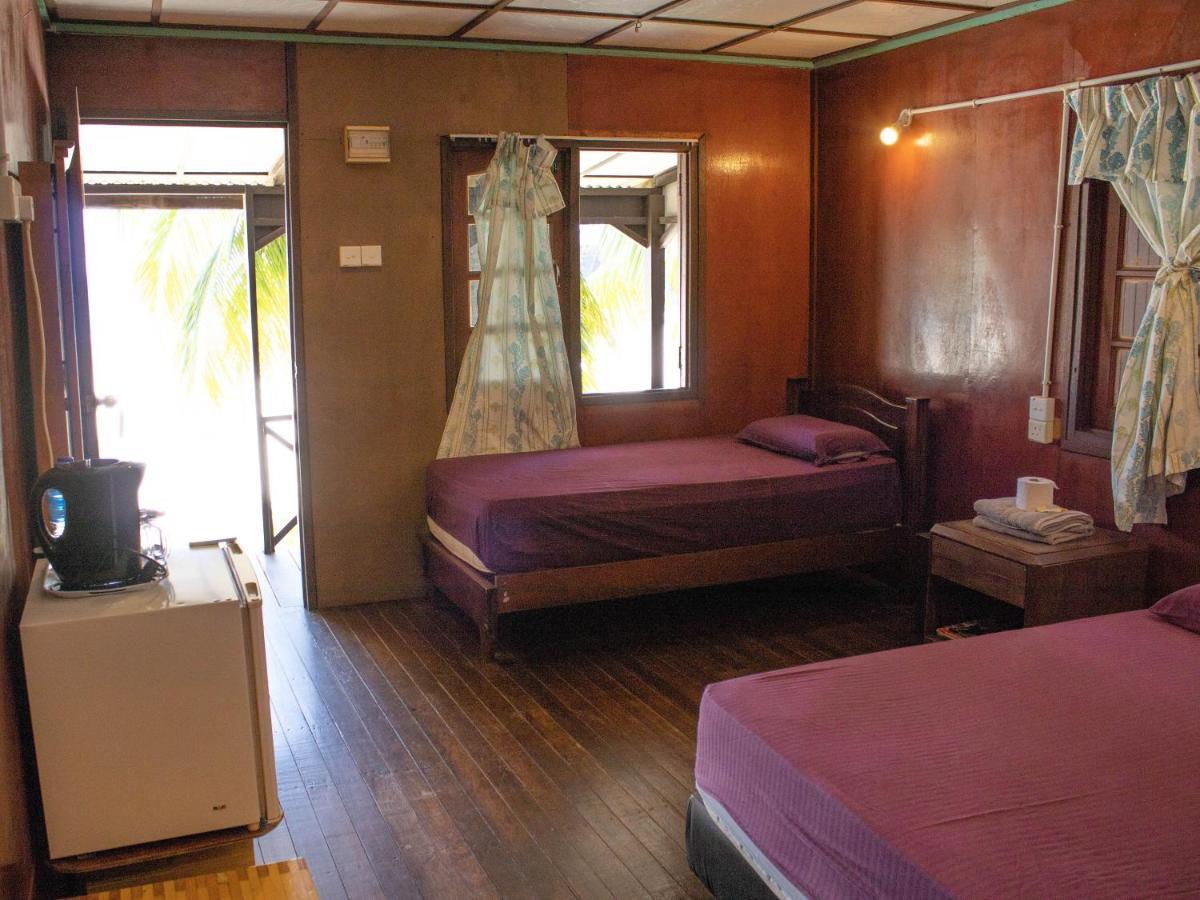 Bushman Tioman Hotell Kampong Juara Exteriör bild
