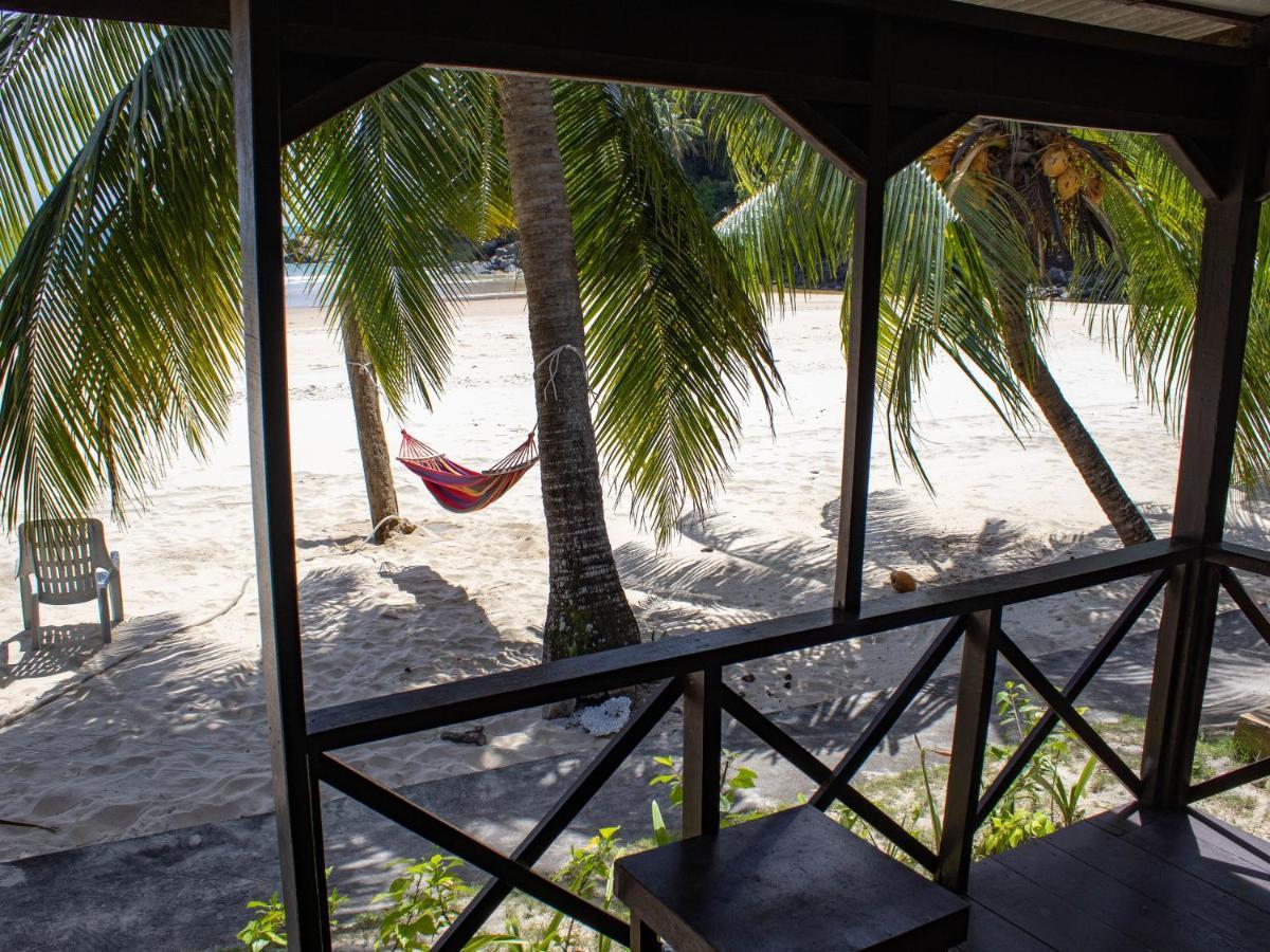 Bushman Tioman Hotell Kampong Juara Exteriör bild