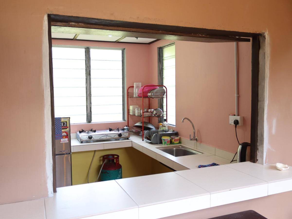 Bushman Tioman Hotell Kampong Juara Exteriör bild